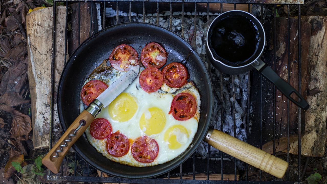 24 Deliciously Simple Camping Breakfast Ideas