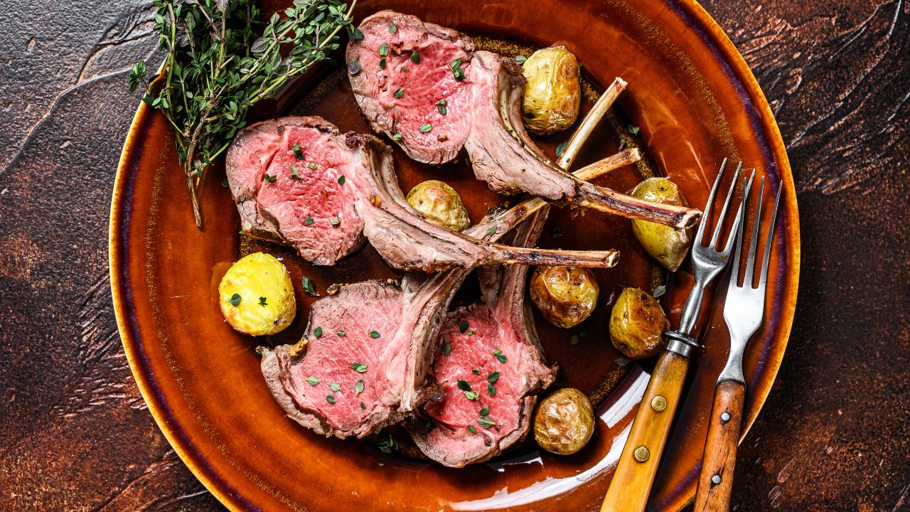 28 Delicious Sides That Go Great With Lamb Chops