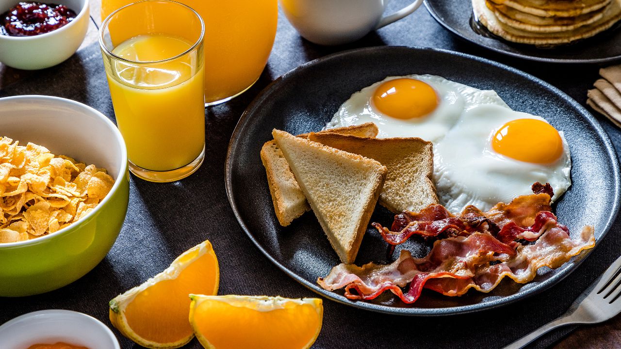 32 Amazing All-American Breakfast Dishes