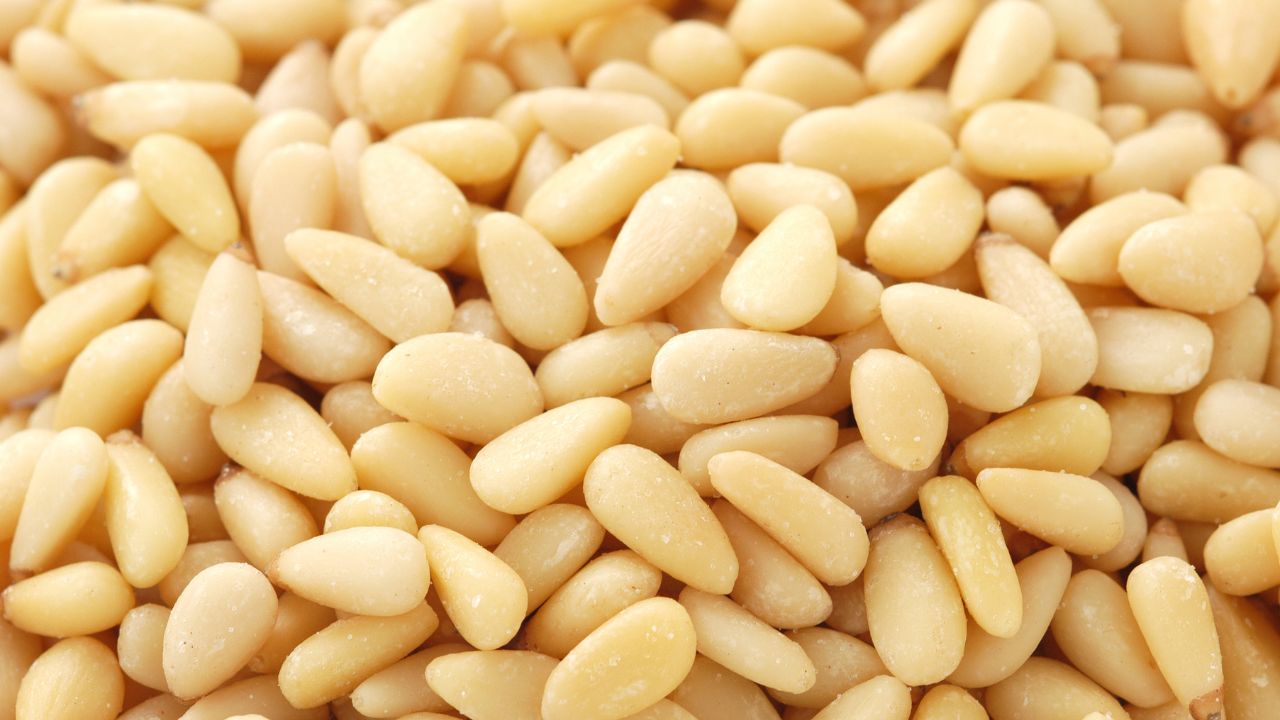 5 Substitutes For Pine Nuts