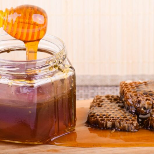 6 Substitutes To Use Instead Of Honey