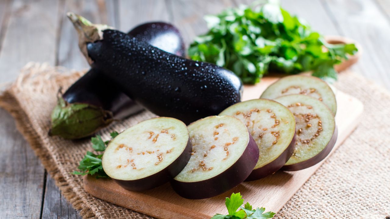What Is Eggplant And What Does It Taste Like?