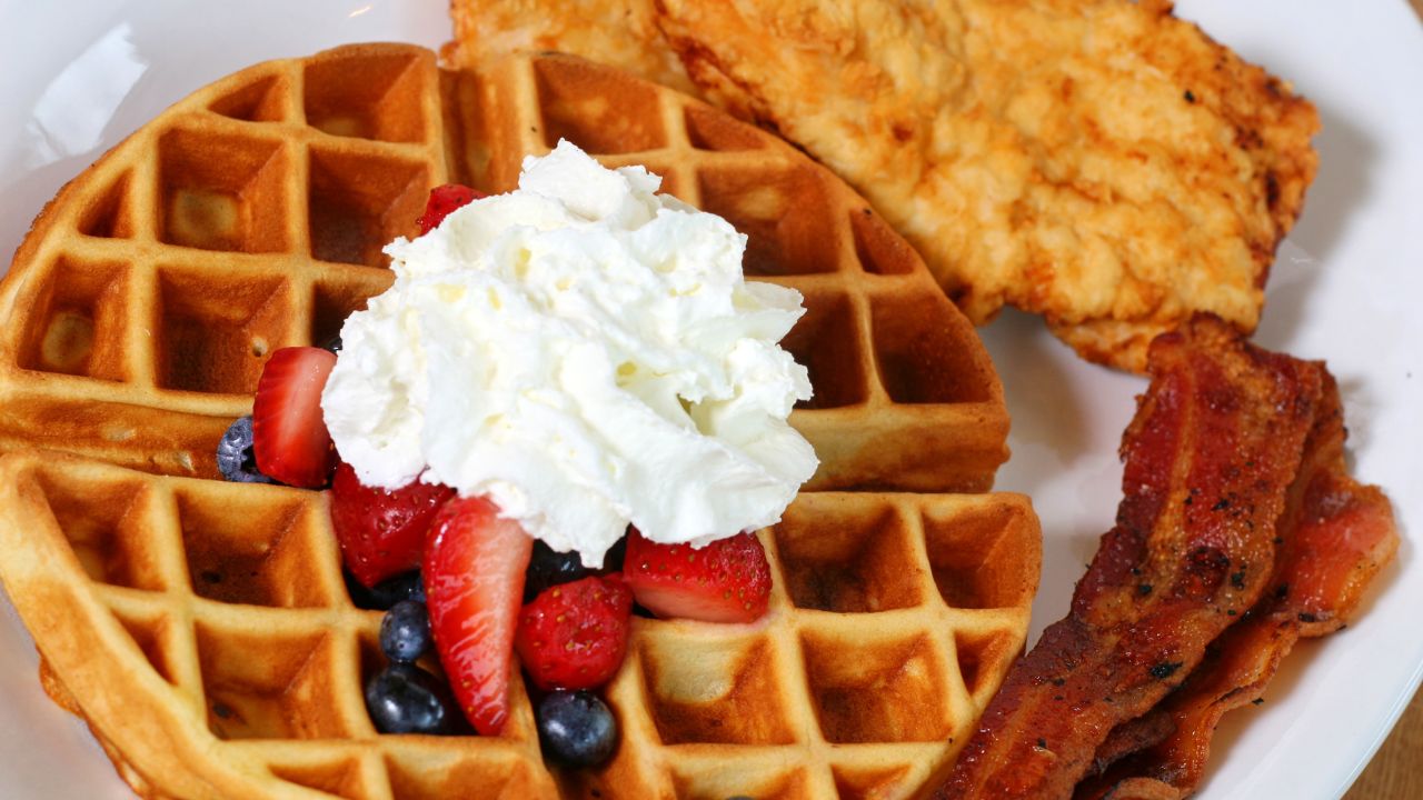 14 Delicious Sides For Chicken And Waffles