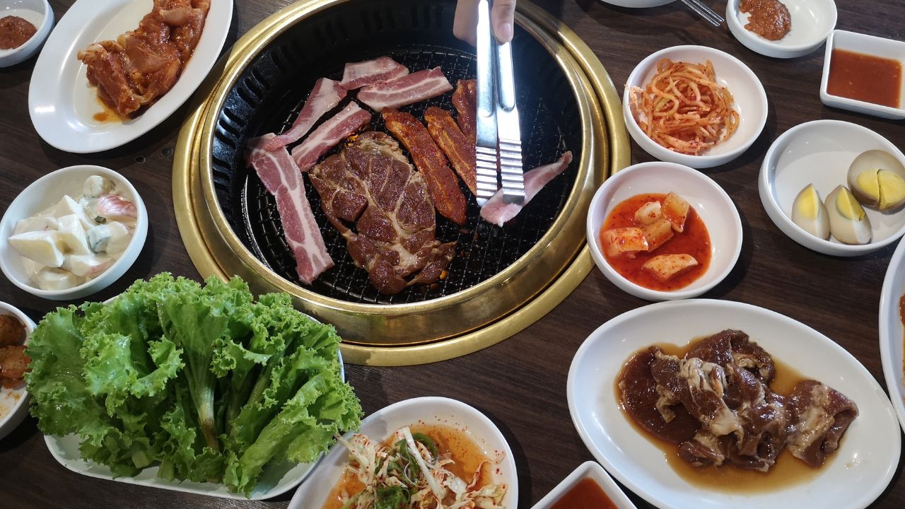 17 Korean Restaurants You NEED To Try in the United States