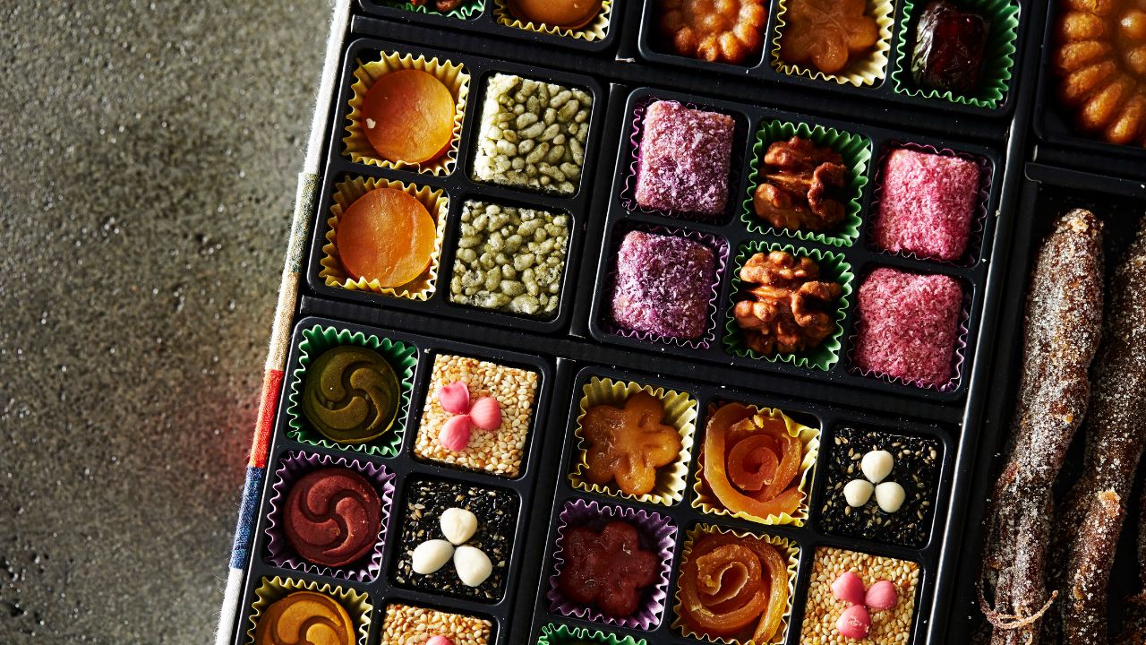 25 Delicious Traditional Korean Desserts To Try Right Now
