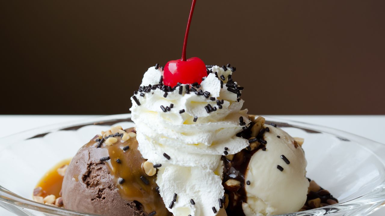25 Ice Cream Sundae Recipes That Make The Best Treat