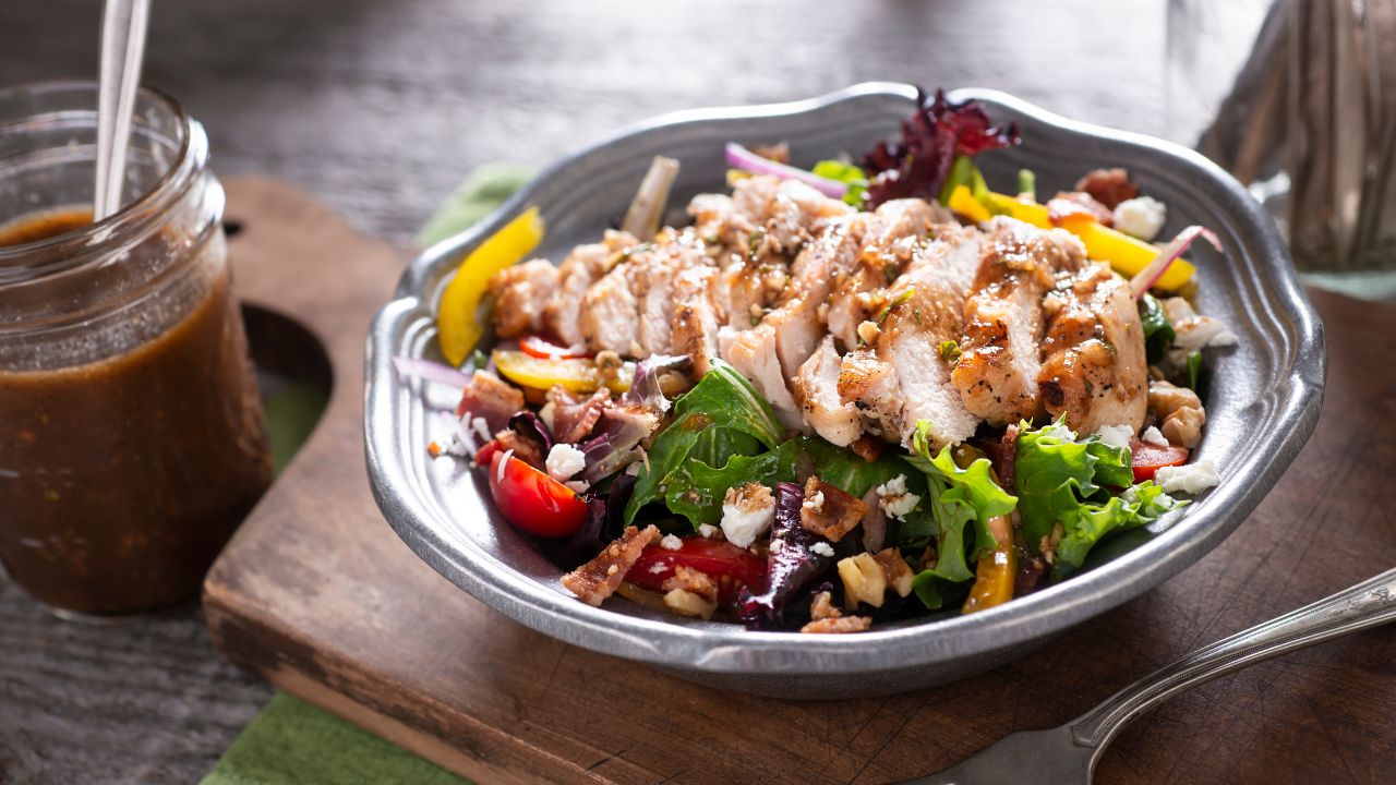 Garden Fresh Salad With Cranberry & Apple With Tender Grill Chicken