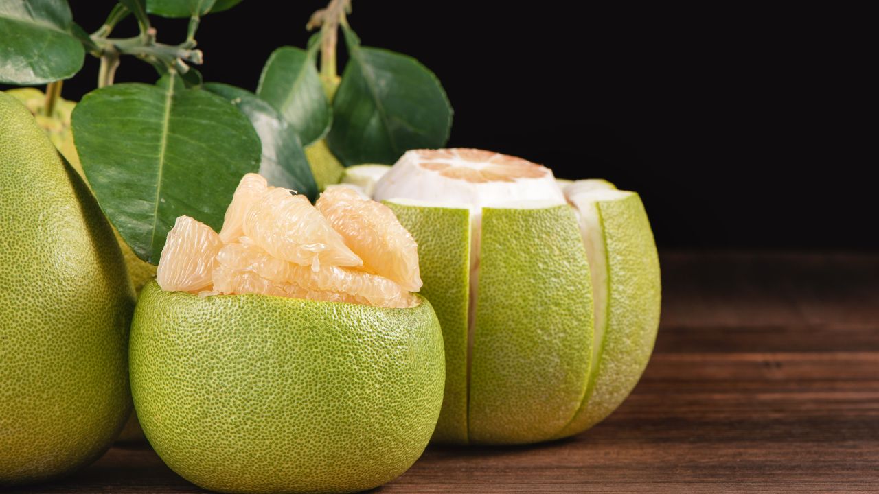 Pomelo Fruits Taste, Benefits And Cooking Tips