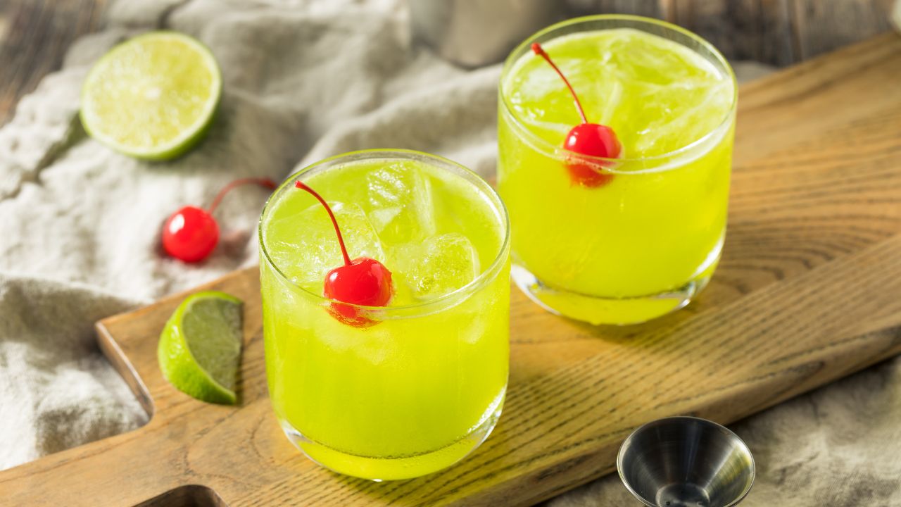 17 Easy Midori Cocktails For Everyone