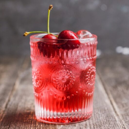 13 Simple Cherry Cocktails