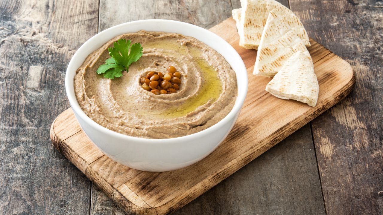 The Ideal Foods To Eat With Hummus  (1)