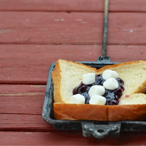 This Is the Only Tool You Need to Make the Perfect Mountain Pie, the  Campfire Snack That's Better Than S'mores