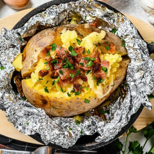 28 Of The Tastiest Baked Potato Topping Recipes On The Net