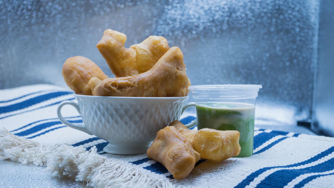 28 Easy And Simple Fried Dough Recipes You NEED To Try 
