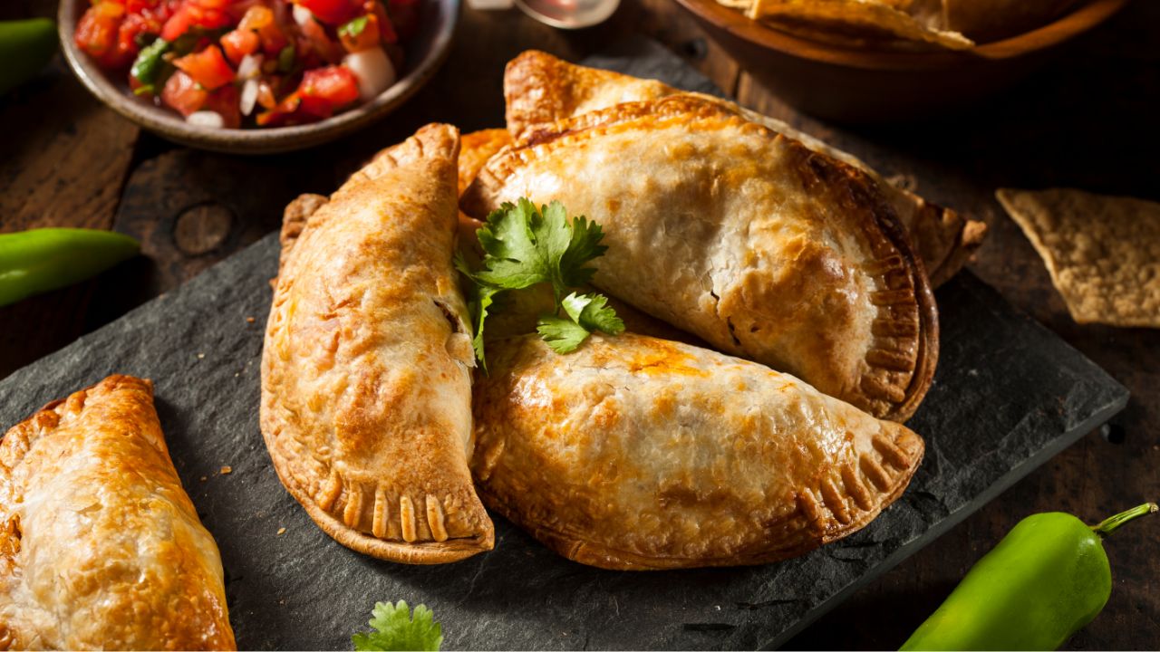 28 Tasty Filipino Chicken Empanada Recipes For You To Make Today