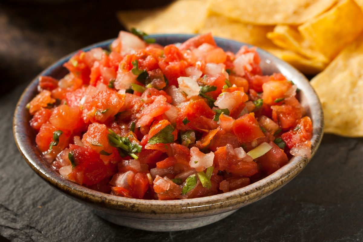Charred Tomato And Jalapeno Salsa With Tortilla Chips