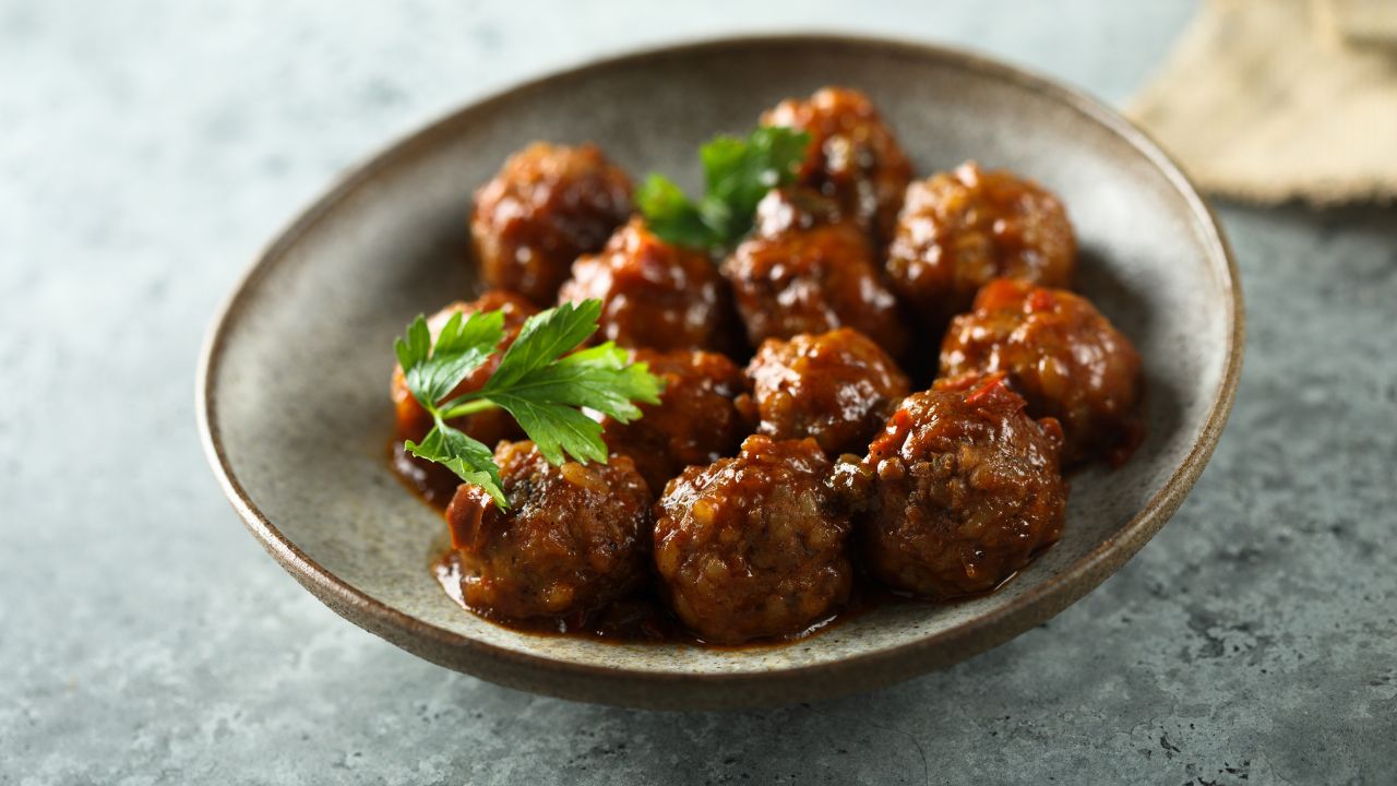 13 Delicious Leftover Meatball Recipes