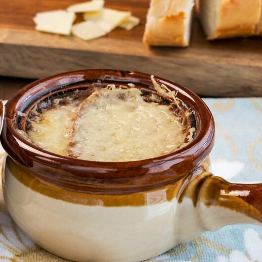 20 Delicious Sides You Can Serve With French Onion Soup