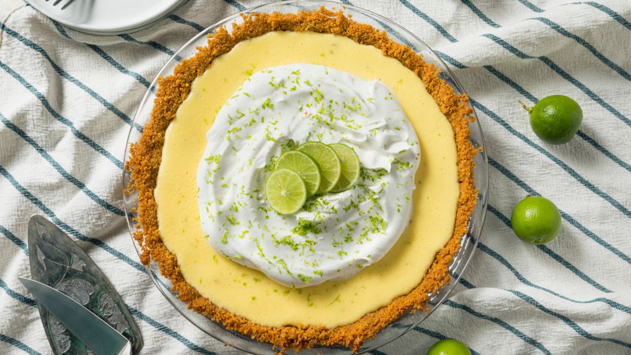 23 Key Lime Pie-Inspired Desserts That Go Beyond Just Pie