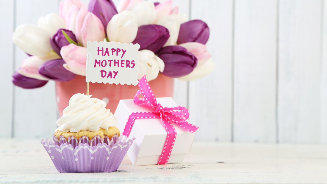 28 Mother’s Day Cupcake Recipes To Treat Your Mom